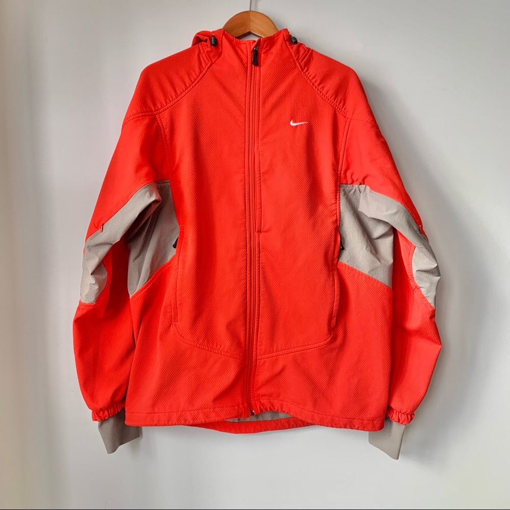 NIKE | JAPAN NIKE SPHERE PRO RUNNING ATHLETIC PERFORMANCE JACKET MESH (RARE)
